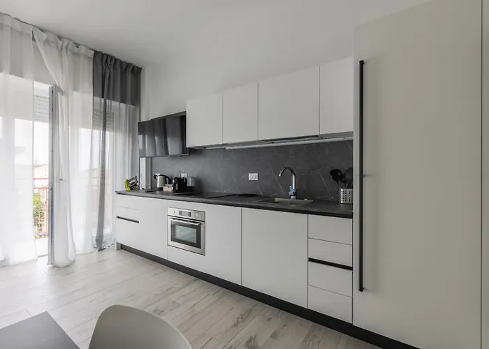 Casa Teresa - Luminosa Eleganza Asti
